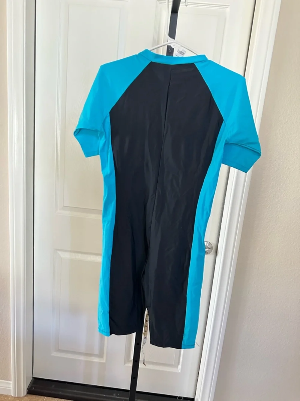 Women’s Short Sleeve Swim Suit Black and Teal - Picture 3 of 3